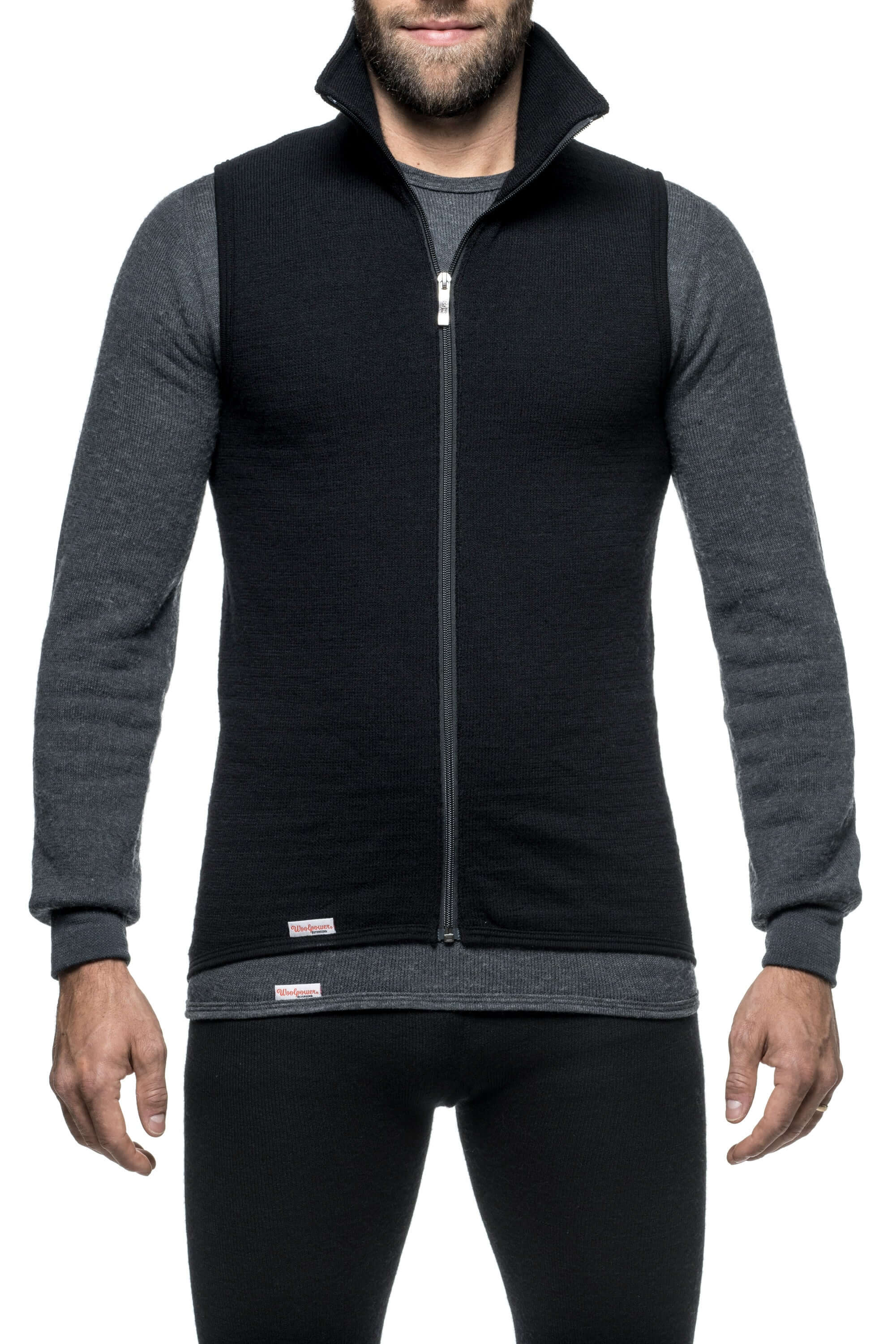 Die Woolpower Vest 400, eine warme Midlayer Weste aus feiner Merinowolle, erhätllich im Online Outdoor Shop FluxPerfect