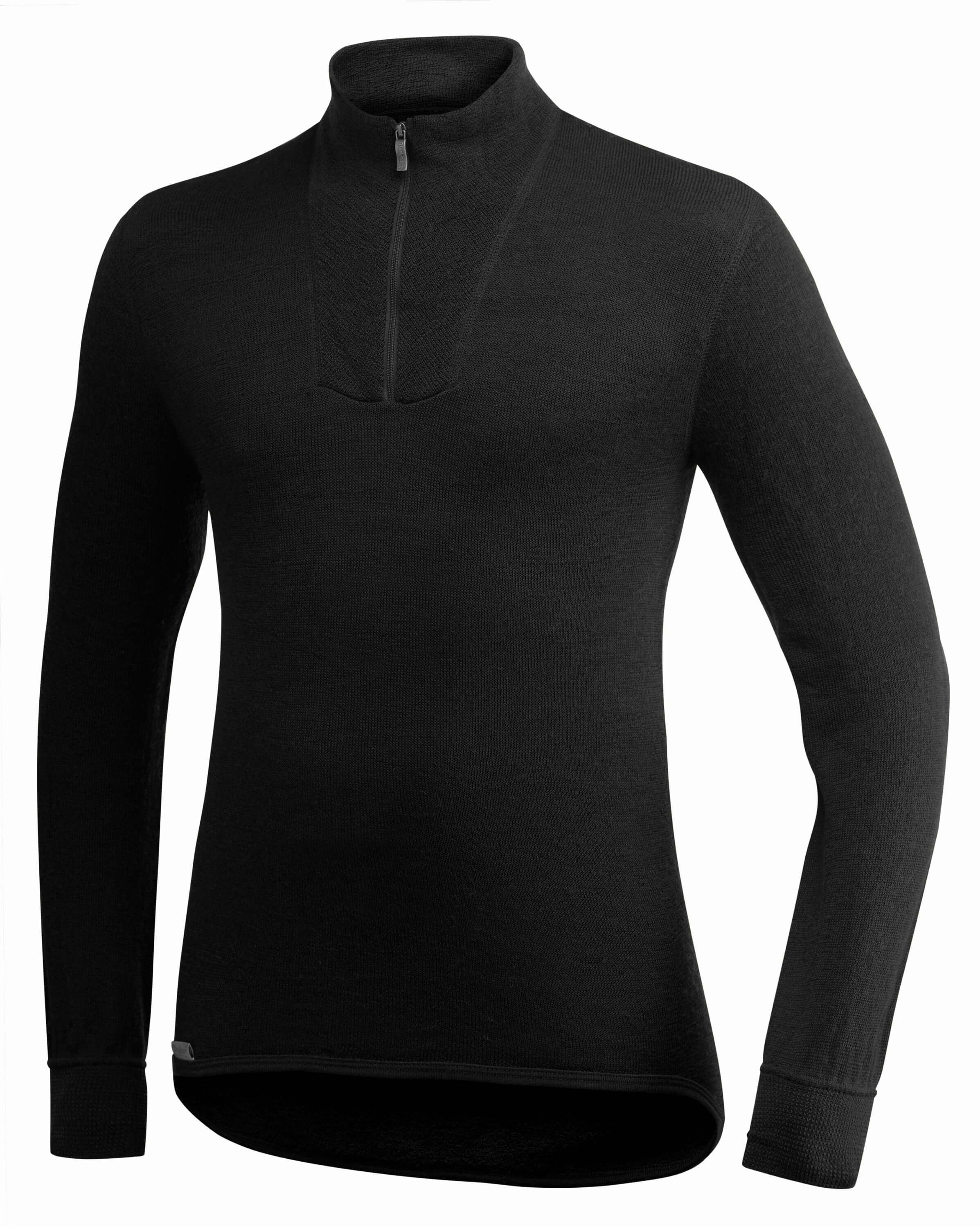 Das Woolpower Zip Turtleneck 400, Langarm Mid Layer für kalte Tage, erhältlich im Outdoor Online Shop FluxPerfect
