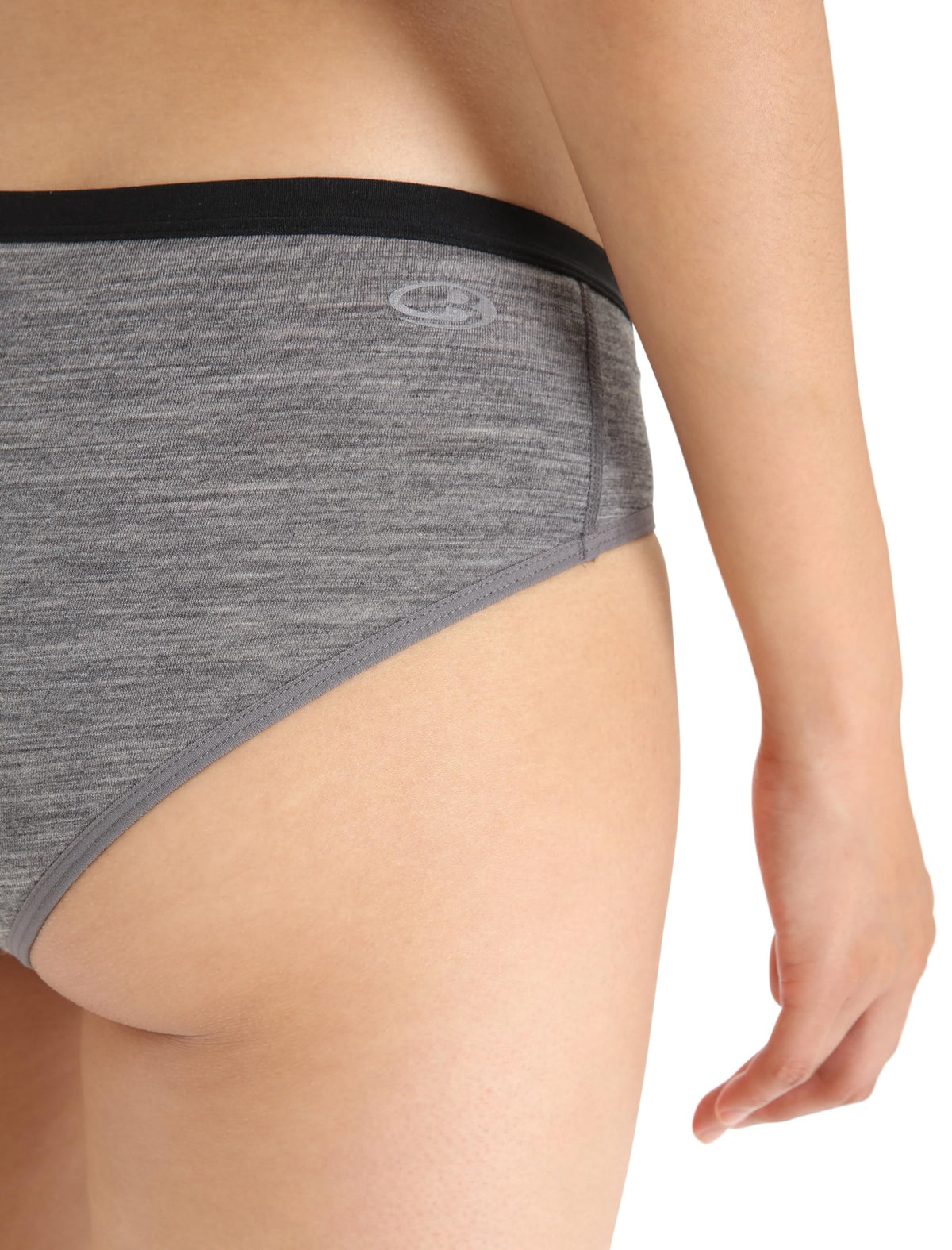 Slip – Icebreaker – Siren Hipkini